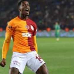 İngiliz ekibinden Galatasaray'a Zaha i&ccedil;in transfer şartı