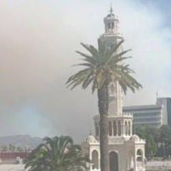 İzmir'de alevler yerleşim yerlerine ulaştı