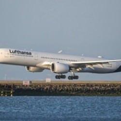 Lufthansa, Orta Doğu'ya uçuş iptallerinin süresini uzattı