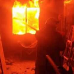 Sarıyer'de Aras Bulut İynemli'nin villasında korkutan yangın