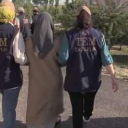 Sözde Kürt Kızılayı için para toplayan PKK/KCK üyeleri kıskıvrak yakalandı