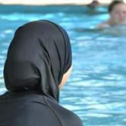 Fransa'da Müslüman kadınlara şapka dayatması