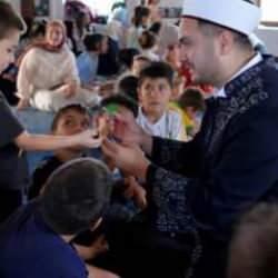 Yaz Kur'an kursları yine rekor kırdı: Diyanet 2,5 milyon çocuğa Kur'an öğretti