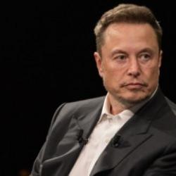 Elon Musk'tan yeni karar: Tüm dünyaya ücretsiz verecek