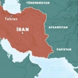 Pakistanlıları taşıyan otobüs devrildi: 28 kişi hayatını kaybetti