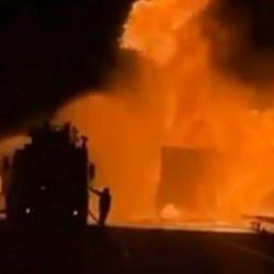 Şanlıurfa’da korkutan yangın: TIR cayır cayır yandı