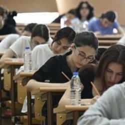 &Uuml;niversitelere kayıt yaptıramayan adaylara mazeret kayıt hakkı tanındı