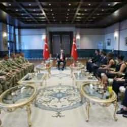 Başkan Erdoğan sporcuları kabul etti! Dünyanın konuştuğu Yusuf Dikeç Külliye'de