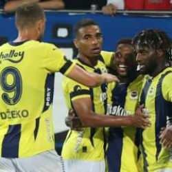 Fenerbahçe'de şok sakatlık! Maçı yarıda bıraktı