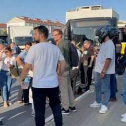 İETT otobüsüyle çarpışan motosikletin sürücüsü yaralandı