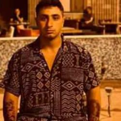 İzmir'de 'omuz atma' kavgası: 1 &ouml;l&uuml;