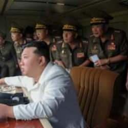 Kim: 'Orduyu yeni topçu silahları ile donatın'