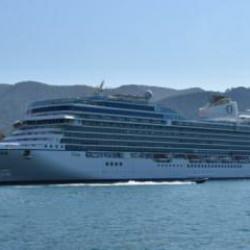 Lüks yolcu gemisi "Vista" 1161 turist ile Marmaris Limanı'na yanaştı