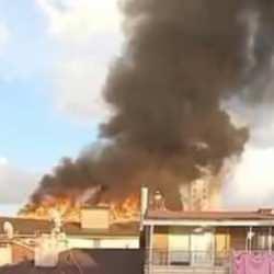 Ataşehir'deki mobilya mağazasında yangın