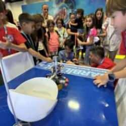 Okullarındaki engelli arkadaşları için "Engellere Gol Projesi"ni geliştirdiler