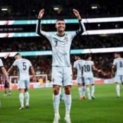 Ronaldo yine tarihe geçti! O rekora ulaşan başka futbolcu yok...