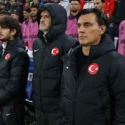 Vincenzo Montella'dan İzlanda maçı için taraftarlara çağrı