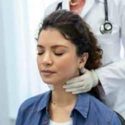 Ağrısız şişlikler deyip ge&ccedil;meyin, &ouml;l&uuml;mle sonu&ccedil;lanıyor! Lenf kanseri belirtileri...