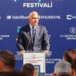 Bakan Ersoy: Türkiye, turizm konusunda ilk 5'te yer almaktadır