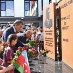 Bakan Tekin, Haydar Aliyev İlkokulu'nun a&ccedil;ılışına katıldı