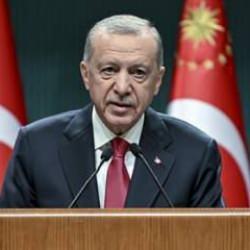 Cumhurbaşkanı Erdoğan'dan sert tepki: Millete &ouml;z&uuml;r borcu var!