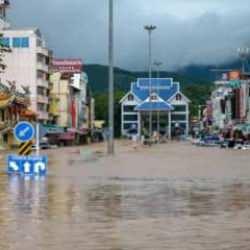 Vietnam'dan &Ccedil;in'e &ccedil;ağrı! Yagi Tayfunu yıkıp ge&ccedil;mişti