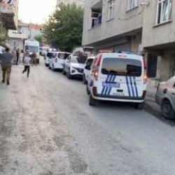 Avcılar'da d&uuml;ğ&uuml;n sonrası havaya ateş a&ccedil;an iki ş&uuml;pheli g&ouml;zaltına alındı