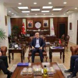 Bakan Işıkhan, Memur-Sen Genel Başkanı Yalçın'ı kabul etti