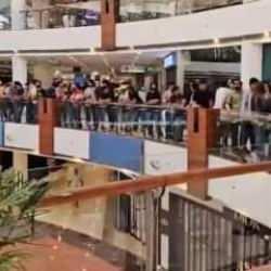 Dünyanın dört bir yanında iPhone 16 çılgınlığı! Metrelerce kuyruklar oluştu...