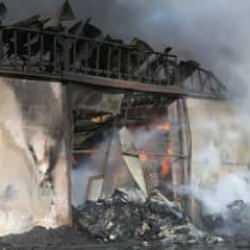 Kayseri'de keçe fabrikasında büyük yangın