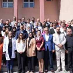 Milli Eğitim Bakanı Yusuf Tekin, Erzurum'da &ouml;ğretmen ve &ouml;ğrencilerle buluştu