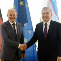 Semerkant'ta ikili g&ouml;r&uuml;şme... Scholz, Mirziyoyev ile bir araya geldi!