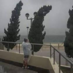 S&uuml;per tayfun Yagi Asya'yı vurdu, y&uuml;zlerce insan hayatını kaybetti