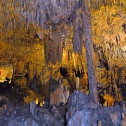 T&uuml;rkiye&rsquo;de ziyarete a&ccedil;ılan ilk mağara: Astım hastaları ve turistler akın ediyor!