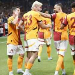 Zirveye aslan pençesi! Galatasaray derbiye moralli gidiyor