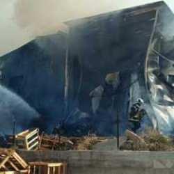 Adana'da yangın paniği! Dumanlar g&ouml;ky&uuml;z&uuml;n&uuml; kapladı