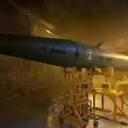 Hizbullah Tel Aviv'i vuran füzeyi gösterdi