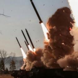 Husiler İsrail'e balistik füzeyle saldırdı!