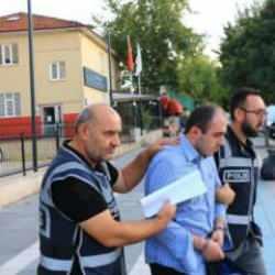 Kaldırımda y&uuml;r&uuml;yen kadını bı&ccedil;akla yaralamıştı! Zanlı hakkında yeni gelişme