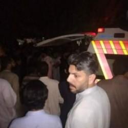 Pakistan&rsquo;da karakolda patlama: 2 &ouml;l&uuml;, 33 yaralı