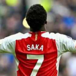 Bukayo Saka yıldızlaştı! Arsenal 3 golle kazandı