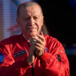 Cumhurbaşkanı Erdoğan gençlere seslendi: Eksiklerimizi siz telafi edeceksiniz