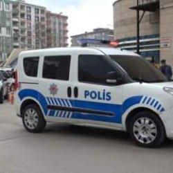 Emekli polis otomobilinde ölü bulundu