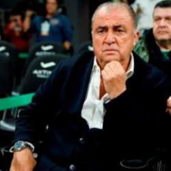 Yunanistan bu haberle çalkalanıyor! Pana'ya öfke seli: Terim'i ilk günden astılar