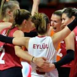 Galatasaray 7 yıl sonra Vakıfbank'ı mağlup etti