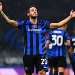 İnter'den sürpriz Hakan Çalhanoğlu kararı!  Transfere izin çıkabilir
