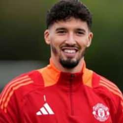 Manchester United transferde düğmeye bastı! Altay bavulunu toplayabilir