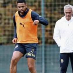 Mourinho'dan En-Nesyri'ye: Eleştirilere kulağını kapa!