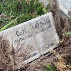 Polis kabrini boş bırakmıyor! Karacaahmet mezarlığında Cem Garipoğlu n&ouml;beti...