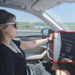 Savcı katili teröristi öven kadın, bakın hangi vekilin aracından çıktı! Hani kovmuştunuz